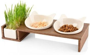 Canadian Cat Company Cat Diner Futterbar erhöhter Katzennapf aus Keramik in Braun mit drei Schalen für Katzen - 250 ml – Bild 1 von 3