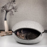 Produktbild von Canadian Cat Company Katzenhöhle aus Filz Grau für Katzen aller Altersstufen