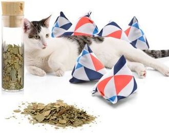 CanadianCat Company 6er Set Schmuse-Pyramide XL Nordic Triangle Katzenkissen mit Katzenminze – Bild 1 von 13