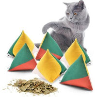 Produktbild von CanadianCat Company 6er Set Schmuse-Pyramide XL Reggae 4-Color Katzenkissen mit Katzenminze