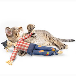CanadianCat Company Katzenminze Spielzeug Vogelscheuche aus Stoff bunt - 5 g – Bild 1 von 6
