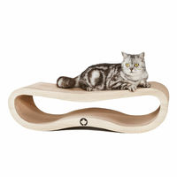 Produktbild von CanadianCat Company Kratzbrett Orbit 2.0 XXL aus Kratzpappe in Natur mit Katzenminze 84 x 24 x 23cm