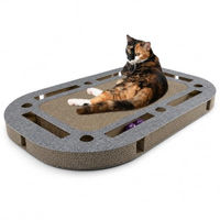 Produktbild von CanadianCat Company PlayPlate Felty XL Katzenspielplatz aus Filz mit Kratzpappe Grau 85 x 54 x 5,8 cm