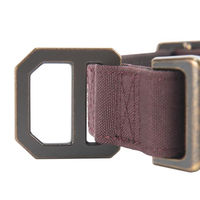 Produktbild von Carhartt Hundehalsband aus Nylon mit reflektierenden Nähten in Deep Wine Größe L - 1 Stk.