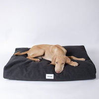Produktbild von Caruso Conscious Pet Supply Hundebett mit Memory Foam in Schwarz aus Upcycling- und Recyclingmaterial