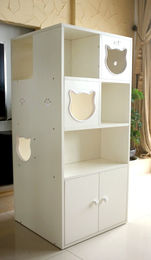 CatS Design Kratzbaum XXL aus Holz mit Katzenhöhle und Mini Schrank in Weiß – Bild 1 von 13