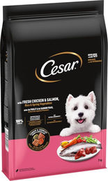 Produktbild von Cesar Hundefutter Adult mit Huhn, Lachs und Gemüse ohne Farb- und Aromastoffe 7 kg