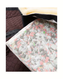 Christ Westernpad Roundskirt aus Lammfell in Braun – Bild 1 von 2