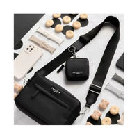 Produktbild von Cocopup London Futterbeutel Dog Walking Bag aus Nylon in Schwarz