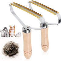 Produktbild von com-four Tierhaarentferner Reinigungsbürsten mit Holzgriff für Hunde und Katzen 2-teilig
