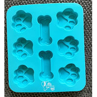 Produktbild von CoolPets Dog Ice Mix Eisform für Hunde aus Silikon in Blau oder Türkis - 18 cm
