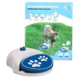 CoolPets Splash Trinkbrunnen für Hunde in Blau/Weiß mit Gartenschlauch-Anschluss und zwei Düsen – Bild 1 von 9