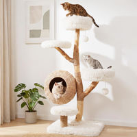 Produktbild von COSTWAY Katzenkratzbaum 134cm mit Höhle und Kratzsäulen aus Jute sowie Plüschbezug