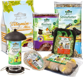 Produktbild von Dehner Natura Premium Wildvogelfutter Starterset, 7-teiliges Set Erdnuss, 4000g, energiereich, hochwertiges Vogelfutter