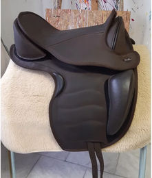 Produktbild von Dressursattel Edix Saddles Libre