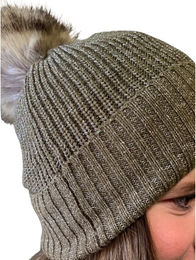Produktbild von Damenmütze Flags&Cup Ida Winter Mütze für Damen in Grau Silber Grün