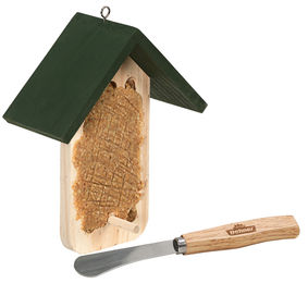 Dehner Natura Wildvogel-Futterhaus aus Holz mit Streichmesser für Erdnuss-Aufstrich in Braun – Bild 1 von 2