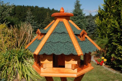 Produktbild von Deko-Shop-Hannusch Vogelhaus aus Holz mit Bitumenschindeln und Behandlung