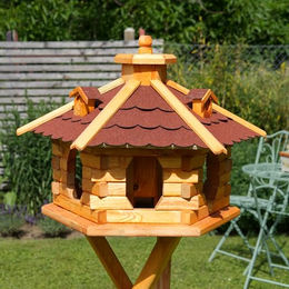 Deko-Shop-Hannusch Vogelhaus aus Holz mit Futtersilo und optionaler Solarbeleuchtung oder Ständer – Bild 1 von 9
