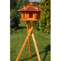 Produktbild von Deko-Shop-Hannusch Vogelhaus Vogelvilla aus Holz mit Solarbeleuchtung und Silo in Rot mit Ständer 57 cm