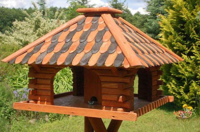 Produktbild von Deko Shop Hannusch Vogelhaus Vogelvilla mit Holzschindeldach und Solarbeleuchtung in Braun/Schwarz