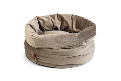 Designed by Lotte Katzenbett aus Plüsch in Grau 45x45x35 cm – Bild 1 von 4