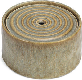 Designed by Lotte Trinkbrunnen Jace aus Keramik in Grün – Bild 1 von 1