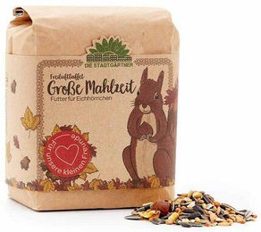 Die Stadtgärtner Eichhörnchen-Futter 1 Liter Natürliche Tiernahrung mit Haselnüssen, Walnüssen, Hagebutten, Rosinen und Zedernüssen – Bild 1 von 1