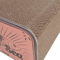 Produktbild von District70 Kratzbrett Sardine Rosa aus Kratzpappe für Katzen