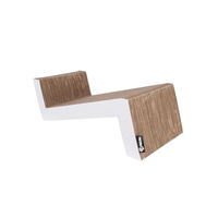 Produktbild von District70 Sofa Kratzbett aus Wellpappe für Katzen Größe S 60 x 28 x 18 cm weiß