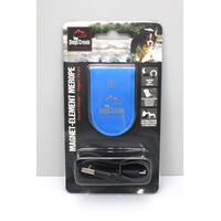 Produktbild von Dogs Creek Magnetblinker Merope Leuchtklettsticker für Hunde wasserdicht und wiederaufladbar in Blau oder Gelb
