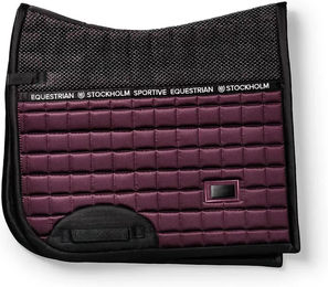 Produktbild von Dressur Schabracke Equestrian Stockholm Sportive für Warmblut in Lila oder Schwarz aus Bambus