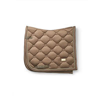 Produktbild von Dressurschabracke Equestrian Stockholm für Warmblut in Beige mit Gold in Polyester