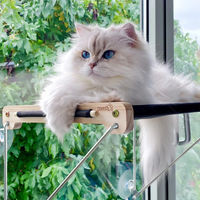 Produktbild von Dripio Katzenhängematte Fensterplatz mit Holzrahmen 46x32 cm für Katzen bis 15 kg