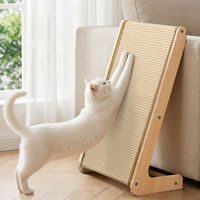 Produktbild von Dripio Kratzbrett L-Form aus Sisal und Massivholz in Beige 62 cm