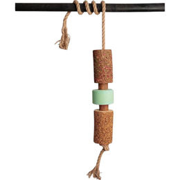 Produktbild von Entspannendes Holzspielzeug für Pferde mit Schlemmersalzstein Grooming Deluxe