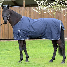 Produktbild von EQuest Kingston Turnout Weidedecke 100g marine/grau - 100 g