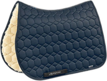 Produktbild von Equiline Laidback Eco-Lammfell Schabracke