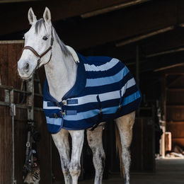 Produktbild von Equithème Confortech Polar Fleece Pferdedecke