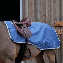 Produktbild von Equithème Tyrex 600D recycelte Nierendecke mit Fleecefutter