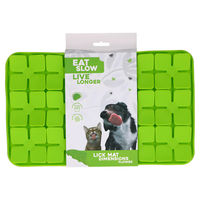 Produktbild von Eat Slow Live Longer Schleckmatte aus Silikon Flower Grün 21 x 34 cm