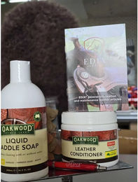 Produktbild von Edix Saddles Lederpflege Oakwood Weiß
