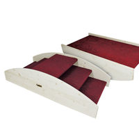 Produktbild von Elmato Agility Multigerät Balancierschaukel und Stufentreppe aus Holz in Rot 80x40cm