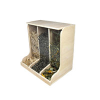 Produktbild von Elmato Futtersäule Körnerbar 3-fach Futterstation aus Holz Natur 20x15x17cm