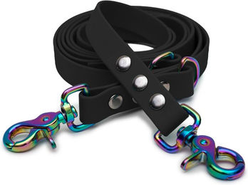 Emmy & Pepe Biothaneleine Schwarz 20mm 2.50m mit Scherenkarabiner Regenbogen – Bild 1 von 1