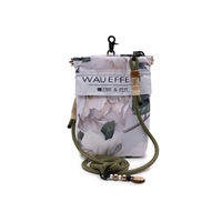 Produktbild von Emmy & Pepe Futterbeutel Wau-to-go Magnolia aus Silikon bunt