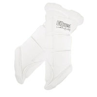Produktbild von EQuest Gamaschen Soft 2er Set Weiß aus Weblammfell für Pferde