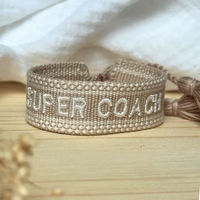Produktbild von Equestrian Shop Super Coach Armband aus Stoff in Beige für Damen und Herren 15 cm bis 22 cm