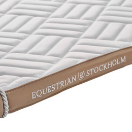 Equestrian Stockholm Dressurschabracke Modern White Sand Kollektion Weiß aus Polyester – Bild 1 von 3