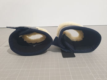 Equestrian Stockholm Hufglocken aus Kunstleder Blau Größe S – Bild 1 von 6